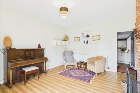 EweMove Spalding - Living Room
