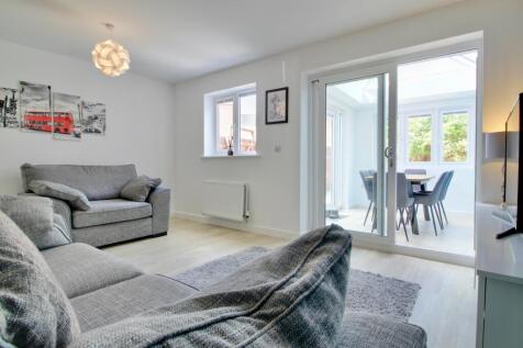 Lounge - Gus Critchlow EweMove Hinckley