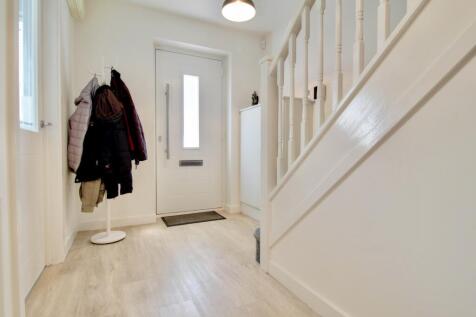 Entrance Hall - Gus Critchlow EweMove Hinckley