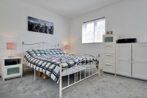 Bedroom 2 - another generous double bedroom - Gus 