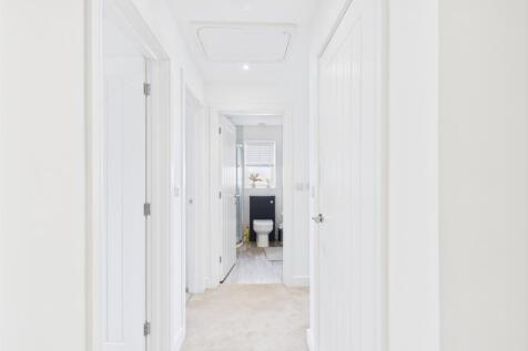 EweMove Spalding - Jubilee Way - Landing