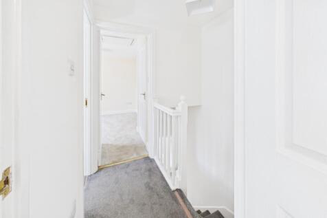 EweMove Spalding - Patriot Close - Landing