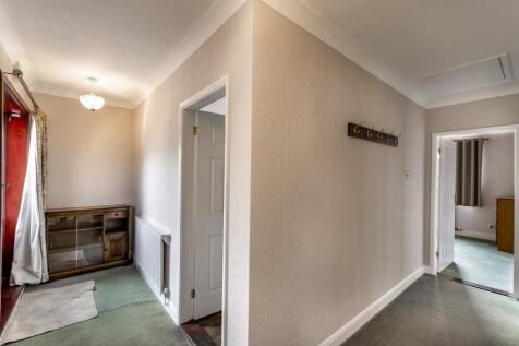 EweMove Estate Agents Scunthorpe - Hallway