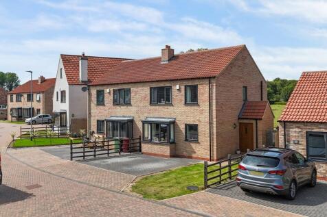 EweMove Estate Agents Scunthorpe - Front Aspect