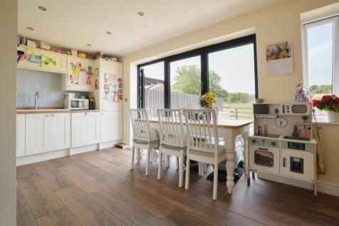 EweMove Estate Agents Scunthorpe - Kitchen  Diner
