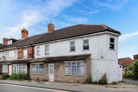 EweMove Estate Agents Scunthorpe - Front Aspect