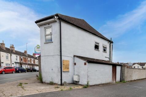 EweMove Estate Agents Scunthorpe - Rear Aspect