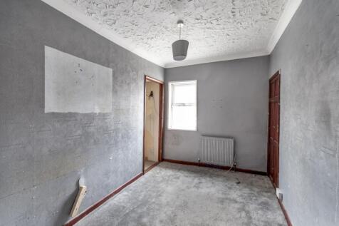 EweMove Estate Agents Scunthorpe - Bedroom 3