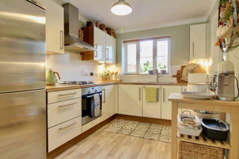 Kitchen Area - Gus Critchlow EweMove Hinckley