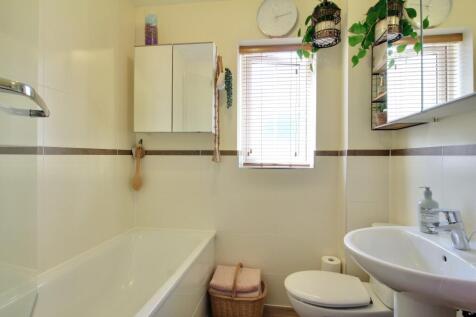 Bathroom - Gus Critchlow EweMove Hinckley
