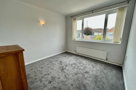Downstairs Bedroom 