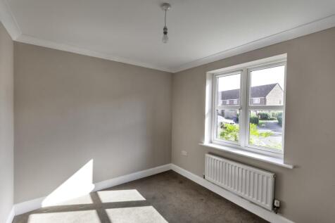 Estate Agent EweMove Scunthorpe - DiningFamilyStud