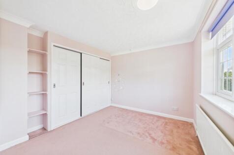 EweMove Spalding - Bedroom 