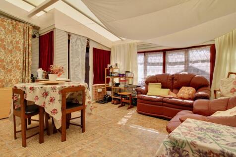 Conservatory Gus Critchlow EweMove Hinckley