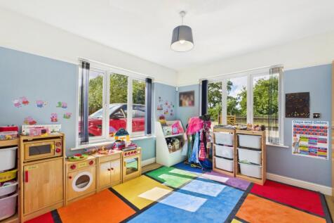 EweMove - Spalding - Study- Playroom