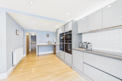 EweMove - Spalding - Kitchen - Living Area