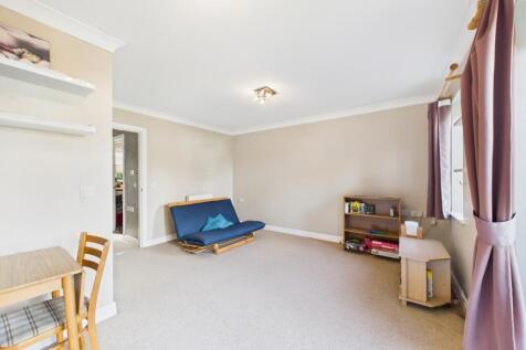 EweMove Spalding -  Finlay Close - Living Room
