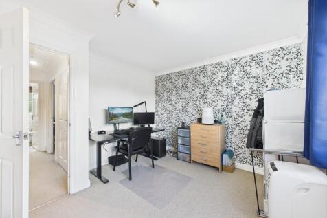 EweMove Spalding -  Finlay Close - Bedroom