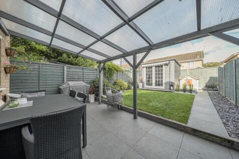 Weatherthorn garden 2