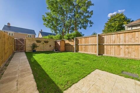garden to the rear