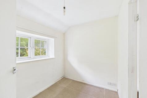 CAM02313G0-PR0095-STILL032