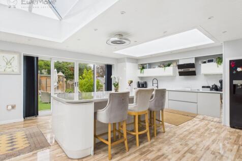 CAM05065G0-PR0013-STILL011