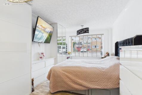 CAM05065G0-PR0013-STILL004