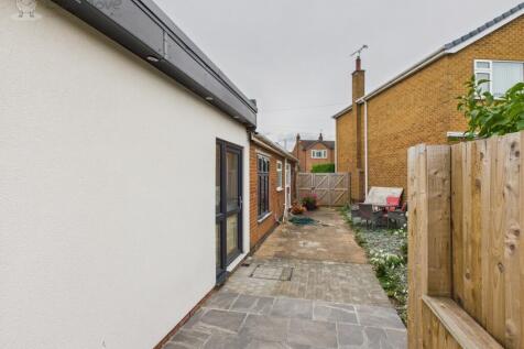 CAM05065G0-PR0013-STILL013