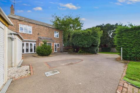 View of the property from the rear