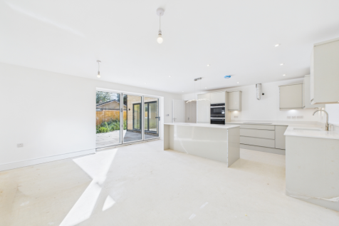 EweMove - Spalding - Pinstock Lane - Open Plan Liv