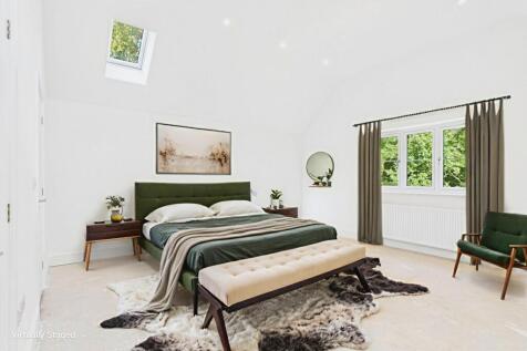 EweMove - Spalding - Pinstock Lane -  Master Bedro