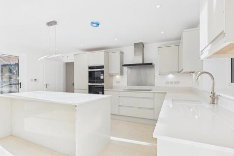 EweMove - Spalding - Pinstock Lane - Open Plan Liv