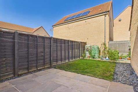 CAM02313G0-PR0097-STILL024