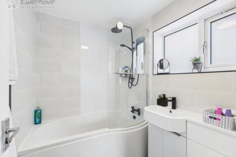 CAM05065G0-PR0015-STILL028