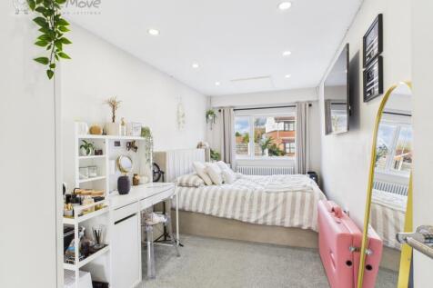 CAM05065G0-PR0015-STILL015