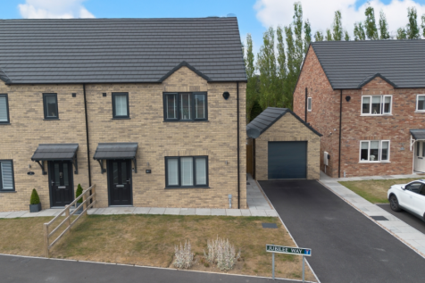 EweMove Spalding - Jubilee Way - Front of House