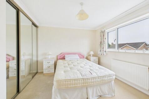 12. CAM04922G0-PR0079-STILL024