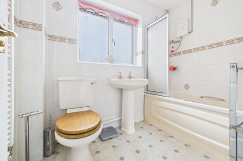 14. CAM04922G0-PR0079-STILL025