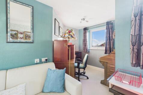 CAM04922G0-PR0072-STILL011