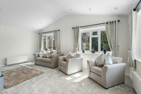 image of Chatsworth Gold Show Home for illustratio