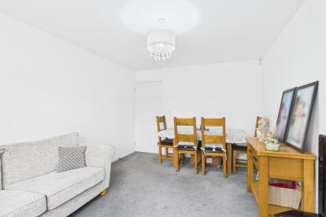 CAM03293G0-PR0249-STILL007