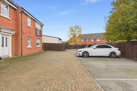 CAM03293G0-PR0249-STILL032