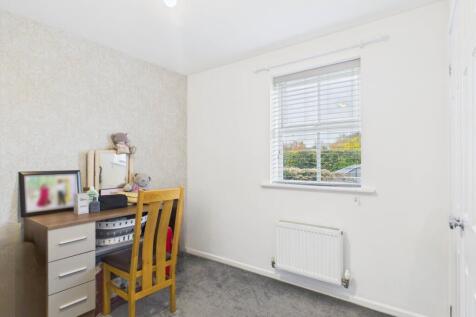 CAM03293G0-PR0249-STILL014