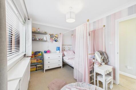 EweMove Spalding - Pinchbeck - Bedroom