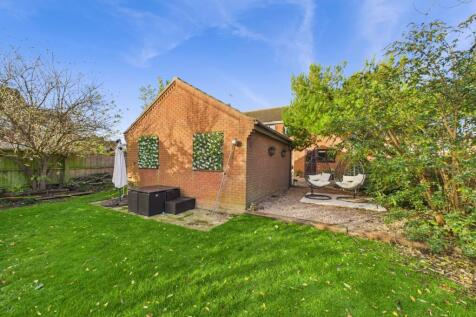 EweMove Spalding - Pinchbeck - Garden