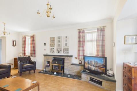 CAM03293G0-PR0250-STILL011