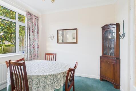 CAM03293G0-PR0250-STILL008