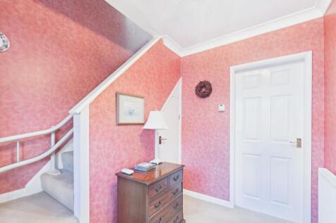 CAM03293G0-PR0250-STILL014