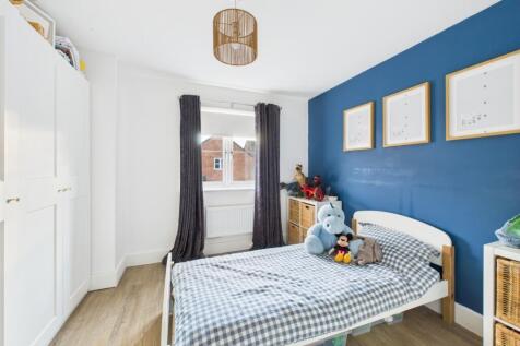 14. AM04922G0-PR0088-STILL016