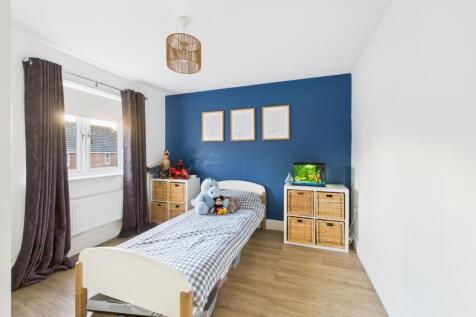 15. CAM04922G0-PR0088-STILL017